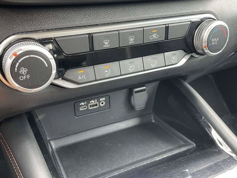 Used 2024 Nissan Altima 2.5 SR FWD image 29