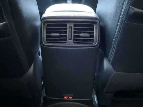 Used 2020 Nissan Rogue SL w/ Premium Package image 27