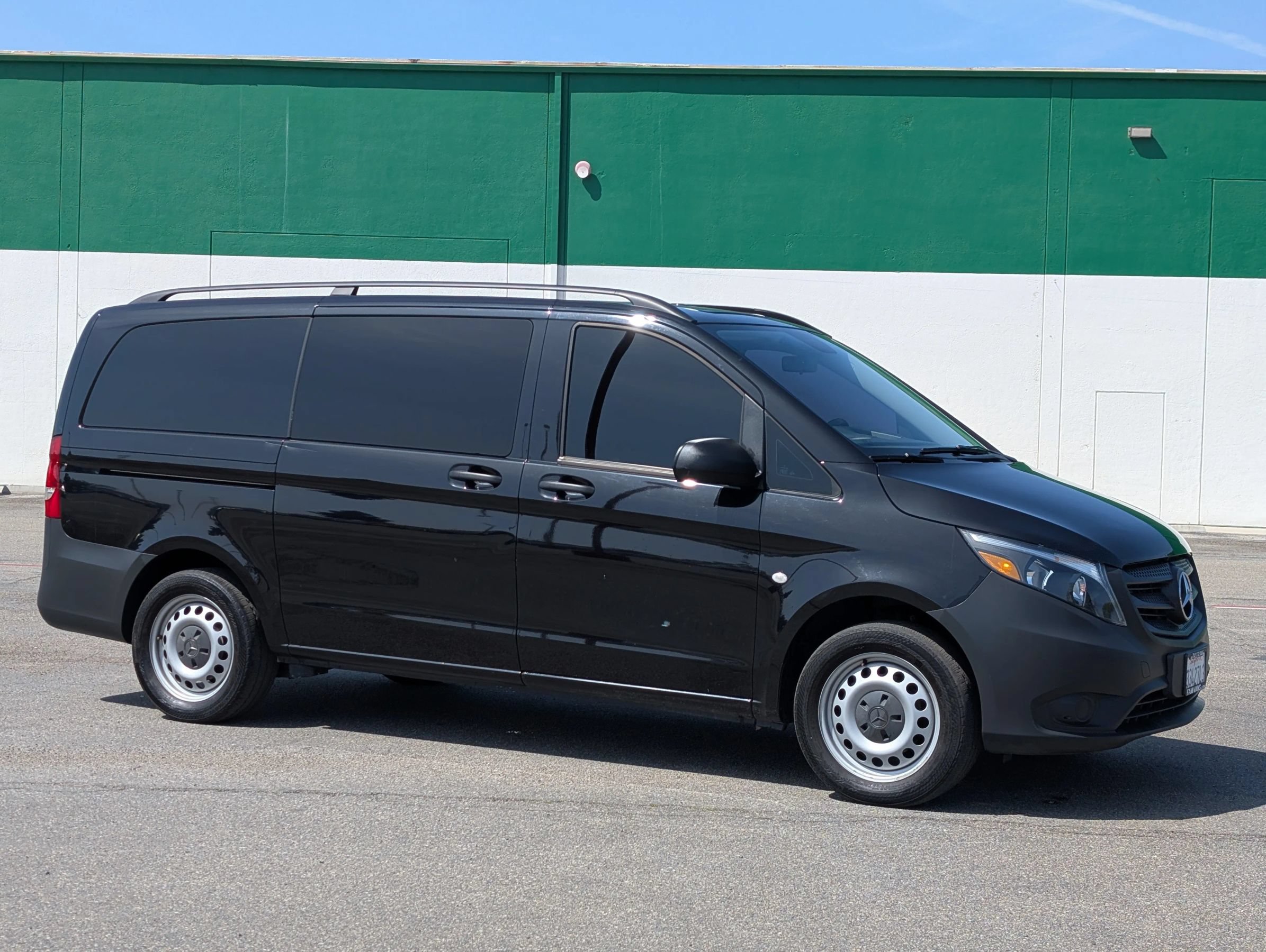 Used 2021 Mercedes-Benz Metris Passenger image 1