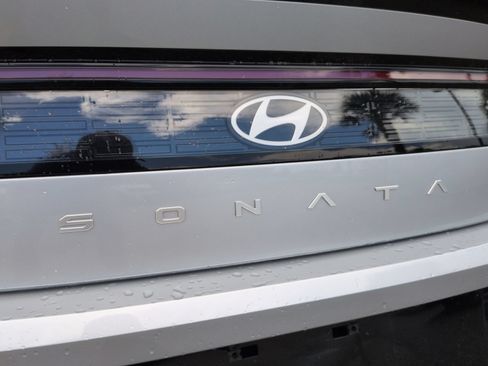 Used 2025 Hyundai Sonata SEL FWD image 16