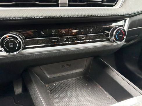 Used 2026 Chevrolet Equinox LT AWD/4WD image 48