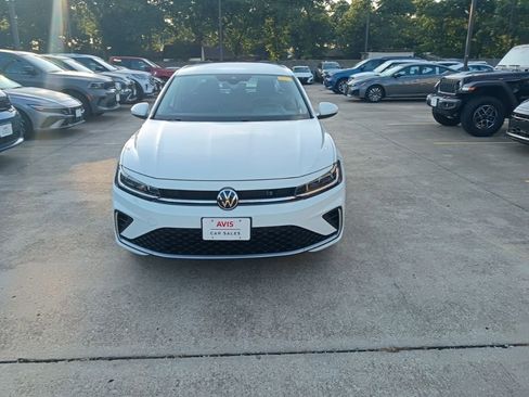 Used 2025 Volkswagen Jetta S FWD image 5