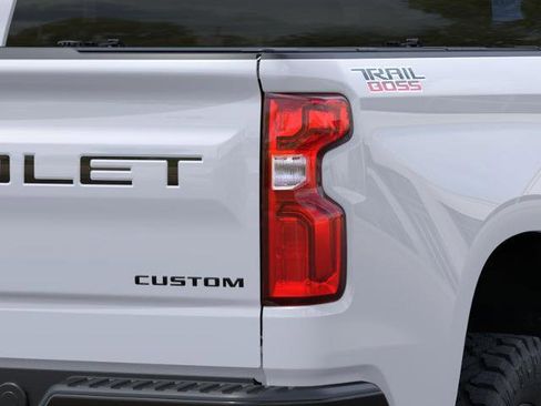 New 2026 Chevrolet Silverado 1500 Custom Trail Boss AWD/4WD image 11