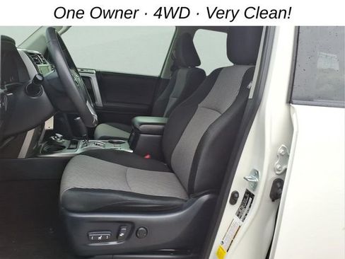 Used 2020 Toyota 4Runner SR5 AWD/4WD image 12