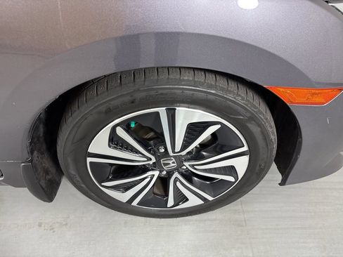 Used 2017 Honda Civic EX-L image 11