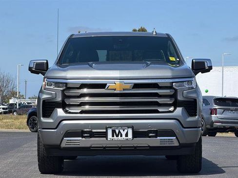 New 2026 Chevrolet Silverado 1500 High Country w/ Technology Package AWD/4WD image 9