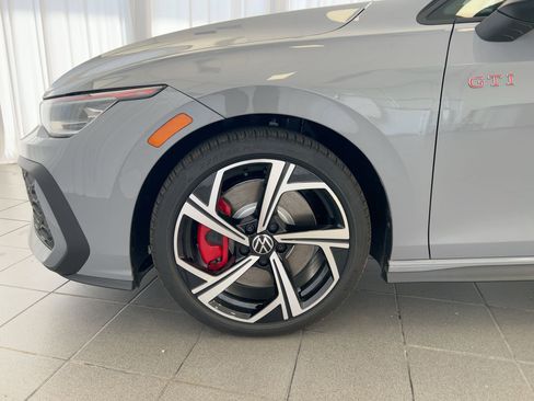 New 2026 Volkswagen Golf SE image 12