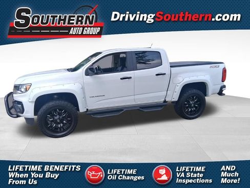 Used 2022 Chevrolet Colorado Z71 w/ Safety Package AWD/4WD image 1