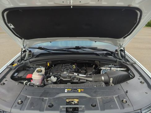 Used 2024 Jeep Grand Cherokee Limited image 39