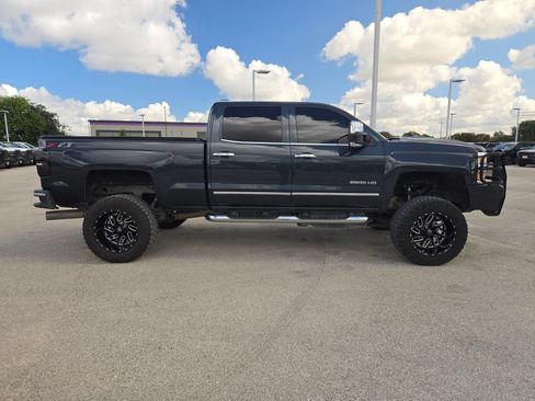 Used 2018 Chevrolet Silverado 2500 LTZ w/ Duramax Plus Package AWD/4WD image 2
