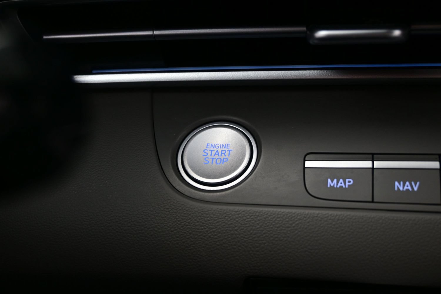Certified 2024 Hyundai Elantra SEL FWD image 21
