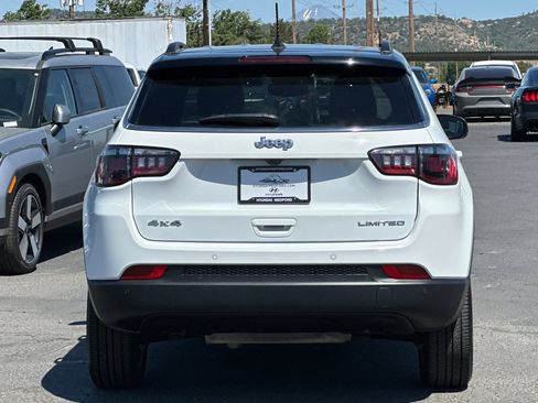 Used 2025 Jeep Compass Limited AWD/4WD image 5