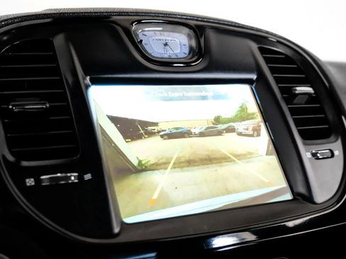 Used 2022 Chrysler 300 S RWD image 18