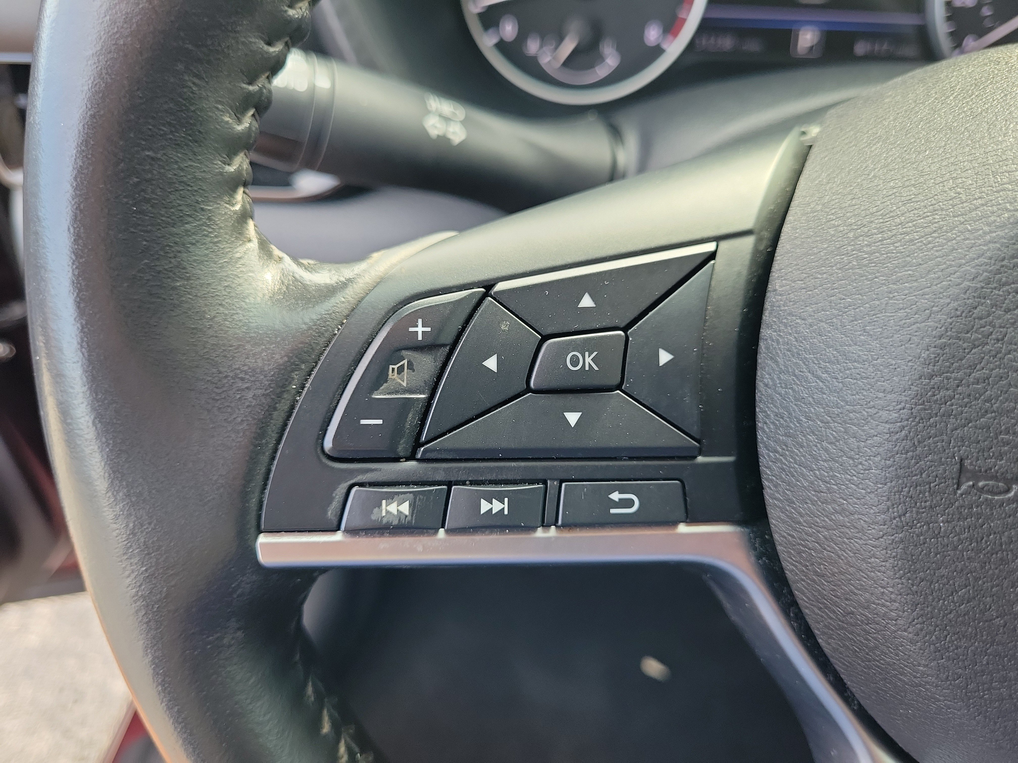Certified 2024 Nissan Sentra SV w/ All-Weather Package FWD image 16
