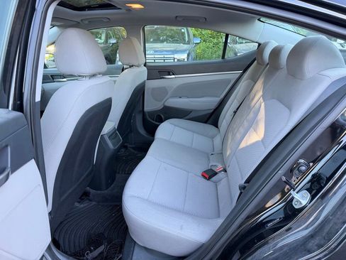 Used 2020 Hyundai Elantra Value Edition w/ Winter Weather Package FWD image 30