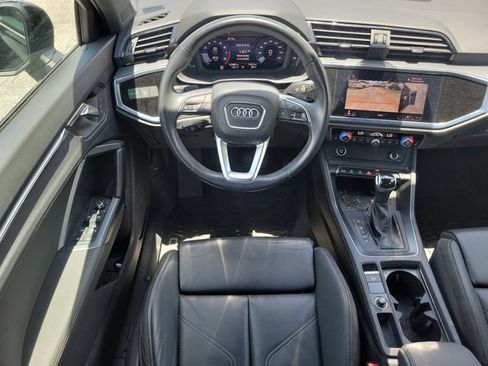 Used 2021 Audi Q3 2.0T Premium Plus w/ Premium Plus Package AWD/4WD image 12