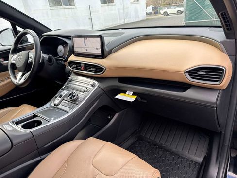 Used 2023 Hyundai Santa Fe Calligraphy w/ Winter Weather Package image 16