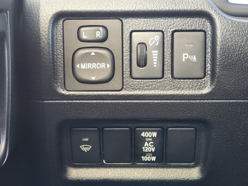 Used 2016 Toyota 4Runner 4WD image 12