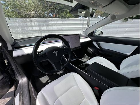 Used 2018 Tesla Model 3 Long Range AWD/4WD image 2