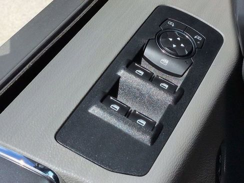 Certified 2019 Ford F150 XLT w/ Equipment Group 302A Luxury image 24