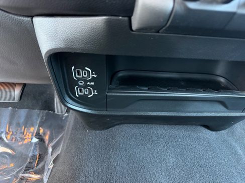 Used 2024 RAM 2500 Big Horn AWD/4WD image 41