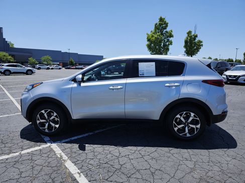 Used 2020 Kia Sportage LX AWD/4WD image 13