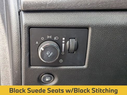 Used 2018 Jeep Grand Cherokee Laredo image 18