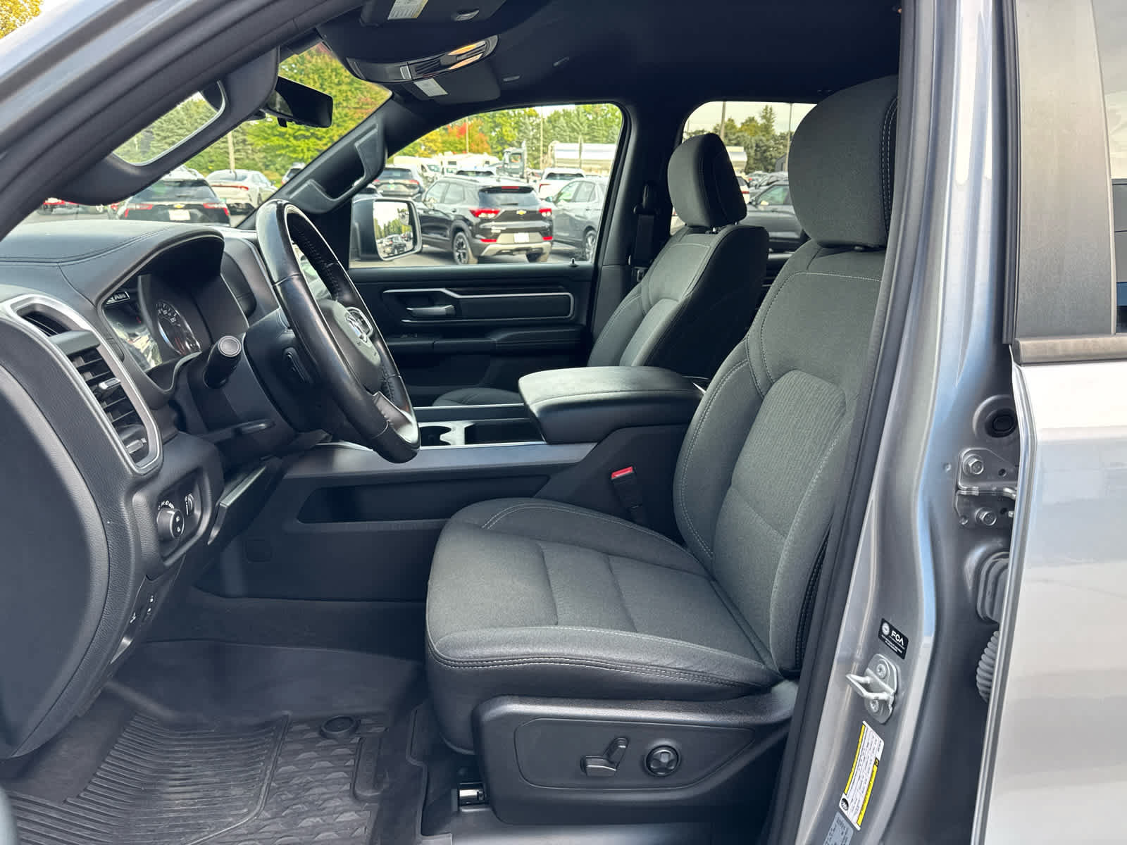 Used 2021 RAM 1500 Big Horn AWD/4WD image 18