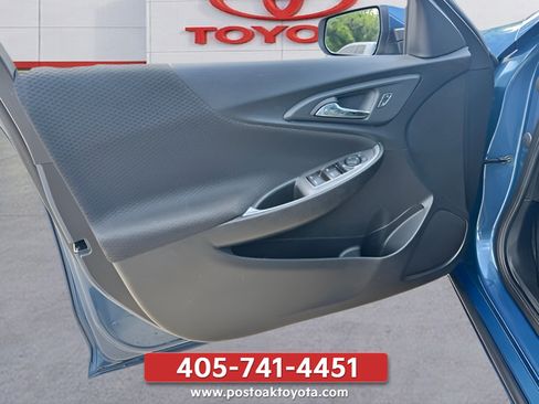 Used 2025 Chevrolet Malibu LT FWD image 16