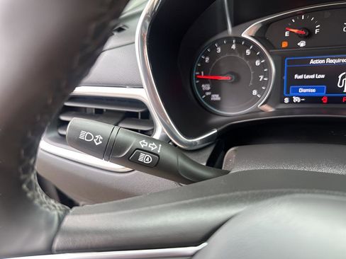 Used 2023 Chevrolet Equinox LT image 32