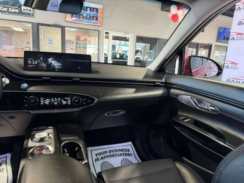 Used 2025 Genesis GV70 2.5T image 24