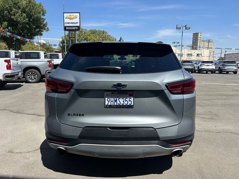 Used 2023 Chevrolet Blazer LT w/ Midnight/Sport Edition FWD image 4