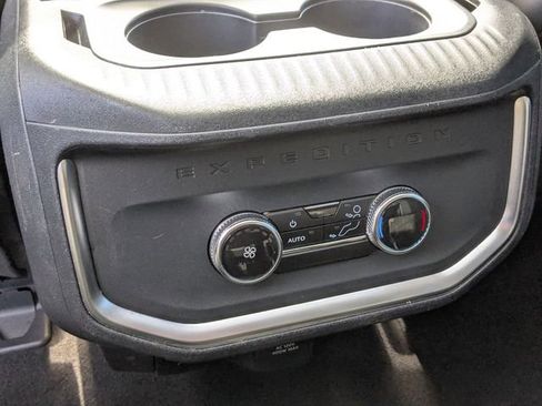 Certified 2025 Ford Expedition Active image 25