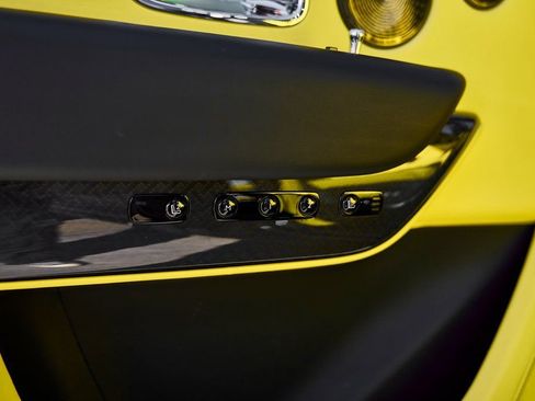 Used 2022 Rolls-Royce Cullinan Black Badge w/ Dark Exterior Package image 41