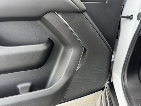 New 2026 Chevrolet Tahoe LS image 12