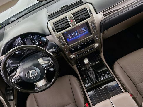 Used 2020 Lexus GX 460 Premium image 19