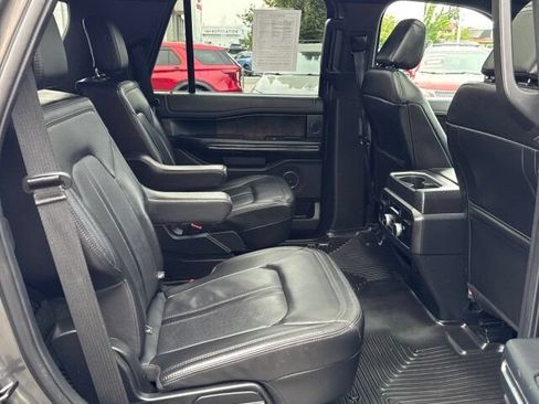 Used 2021 Ford Expedition Limited AWD/4WD image 16
