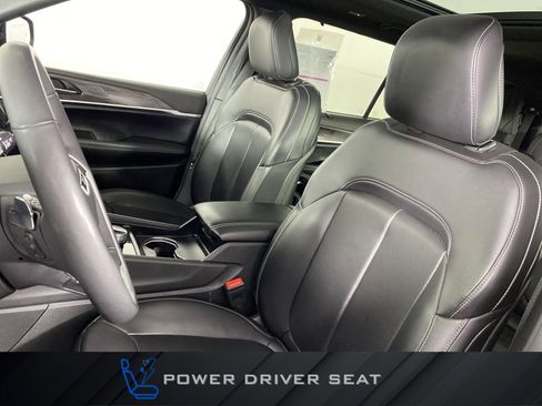 Used 2024 Jeep Grand Cherokee L Limited w/ Luxury Tech Group II AWD/4WD image 18