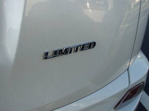 Used 2018 Toyota RAV4 Limited FWD image 6