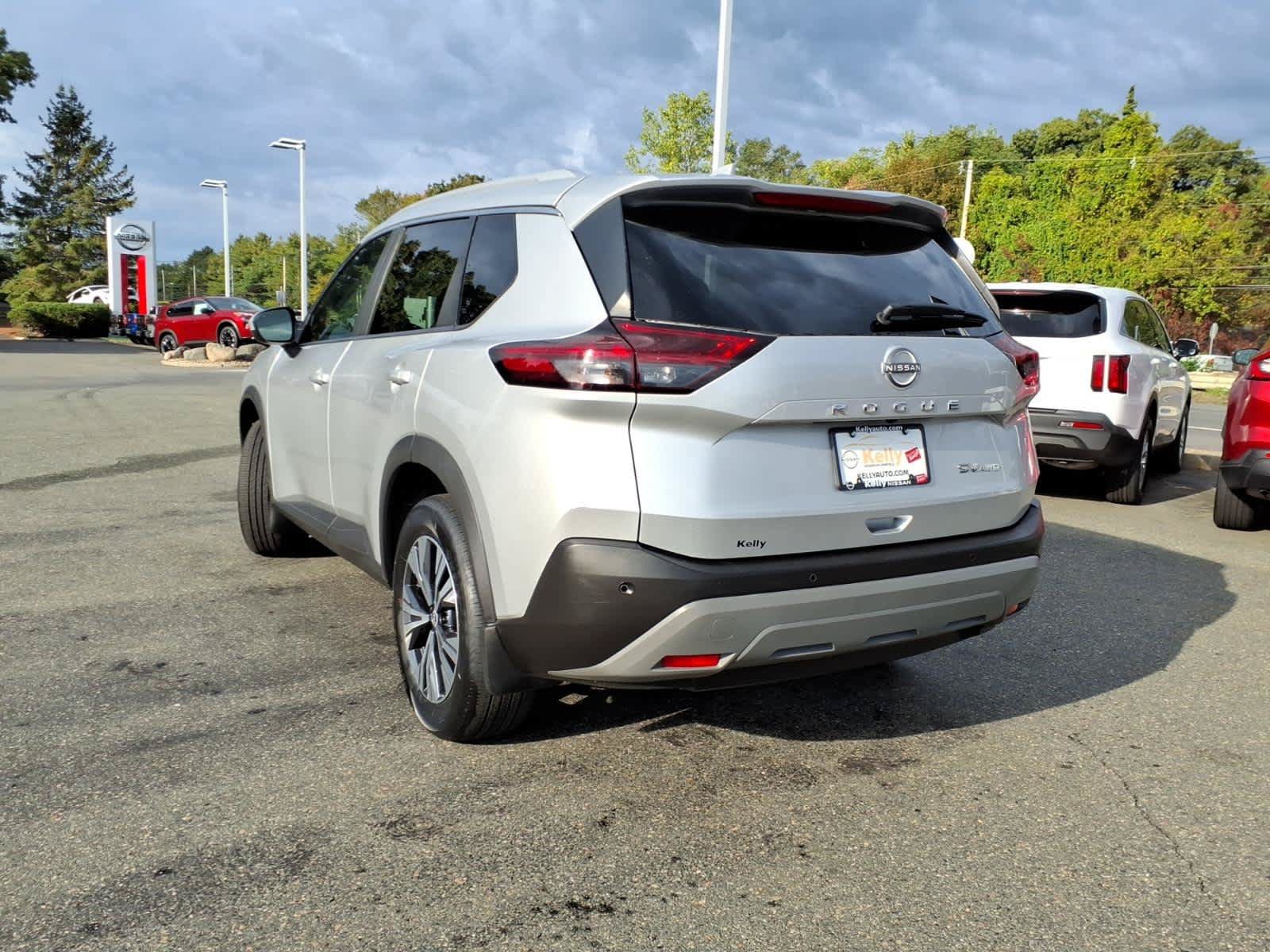 Used 2023 Nissan Rogue SV w/ SV Premium B Package AWD/4WD image 7
