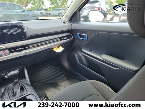 New 2026 Kia K4 FWD image 16