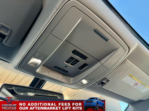 Used 2019 Chevrolet Silverado 3500 LTZ image 34