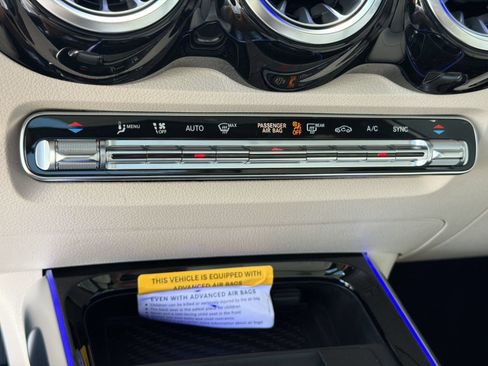 Used 2026 Mercedes-Benz GLB 250 image 15