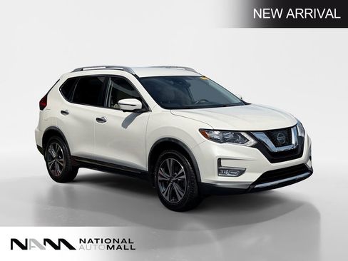Used 2017 Nissan Rogue SL image 7