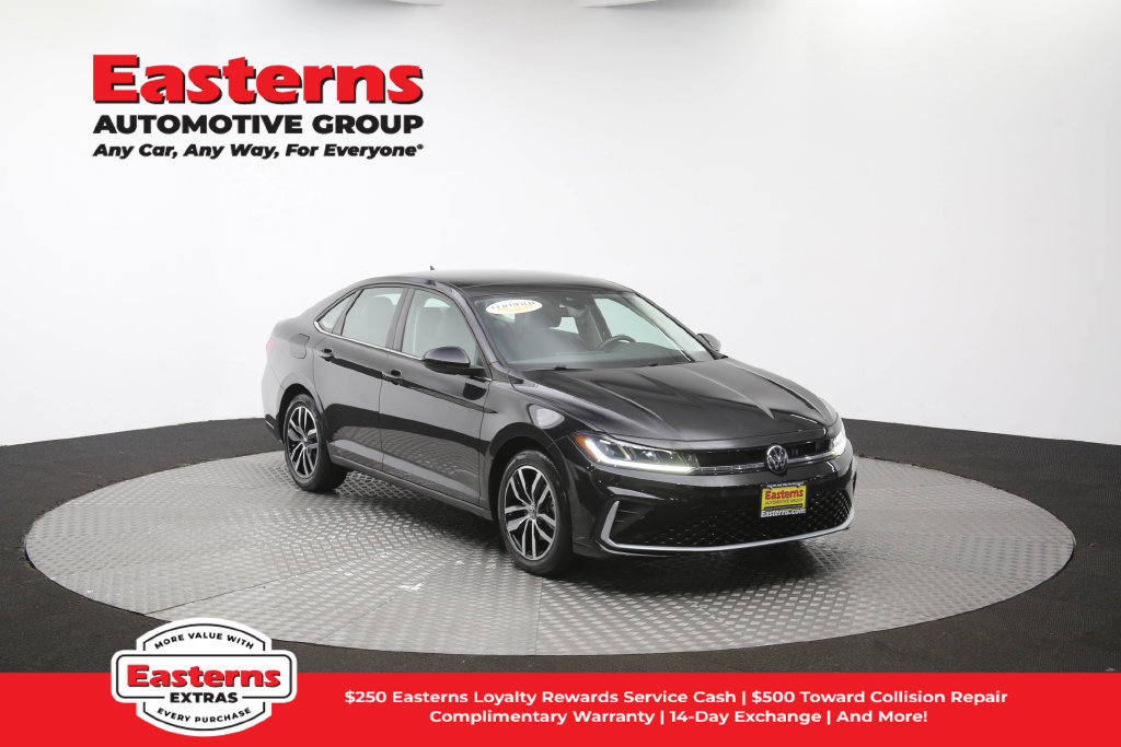Used 2025 Volkswagen Jetta SE FWD image 50