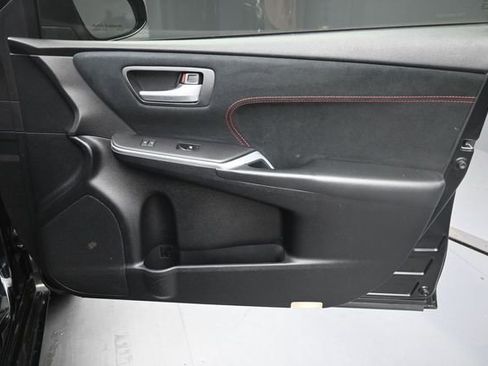 Used 2015 Toyota Camry XSE FWD image 32