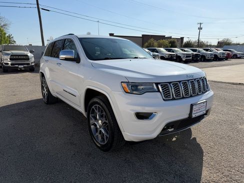 Used 2020 Jeep Grand Cherokee Overland image 9