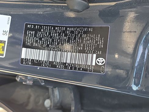 Used 2024 Toyota Corolla LE FWD image 33