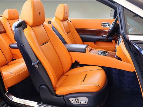 Certified 2016 Rolls-Royce Dawn RWD image 14