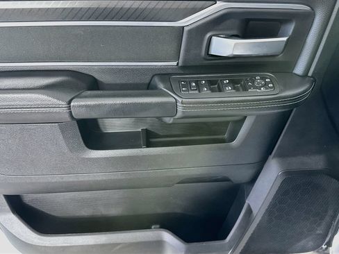 Used 2025 RAM 2500 Big Horn AWD/4WD image 23